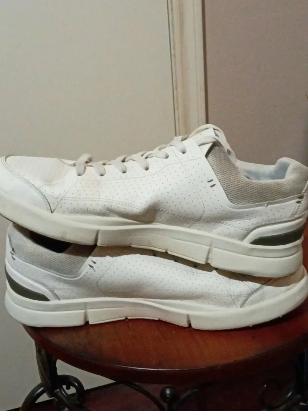 On Cloud The Roger Centre Court Men's Size 10.5 Sneakers White/Grey
